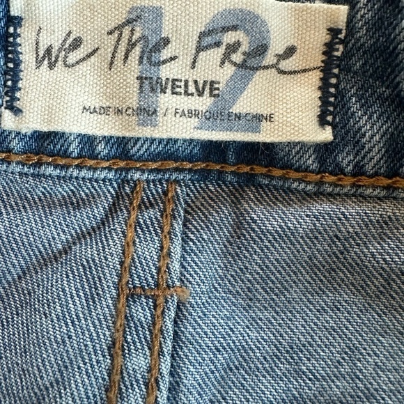 We The Free Denim Jean Skirt Medium Wash front middle slit size 12 - Picture 6 of 10